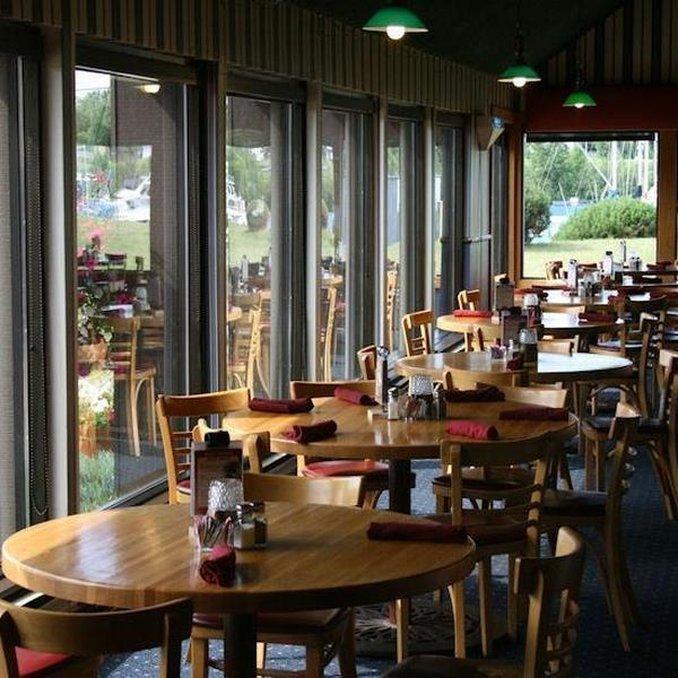 Barkers Island Inn Resort & Conference Center สุพีเรียร์ ร้านอาหาร รูปภาพ
